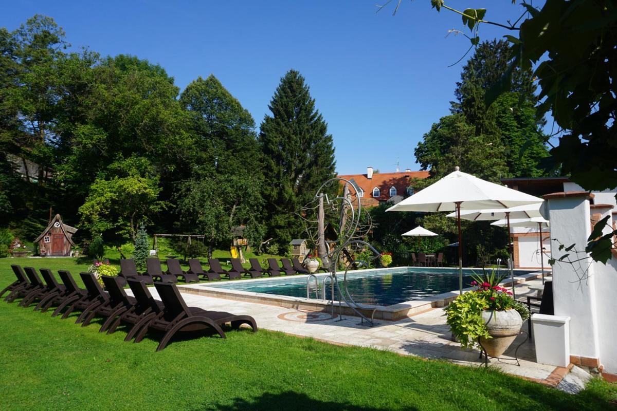 Gartenhotel Kloepferkeller Eibiswald Exterior photo